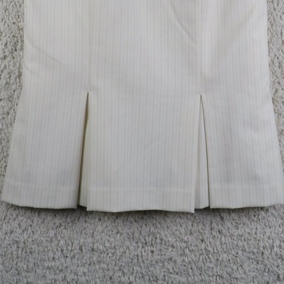 bebe* Women's Fully Lined Side Zipper Pinstripe Box Pleated Skirt~ Size 2 - Picture 2 of 10